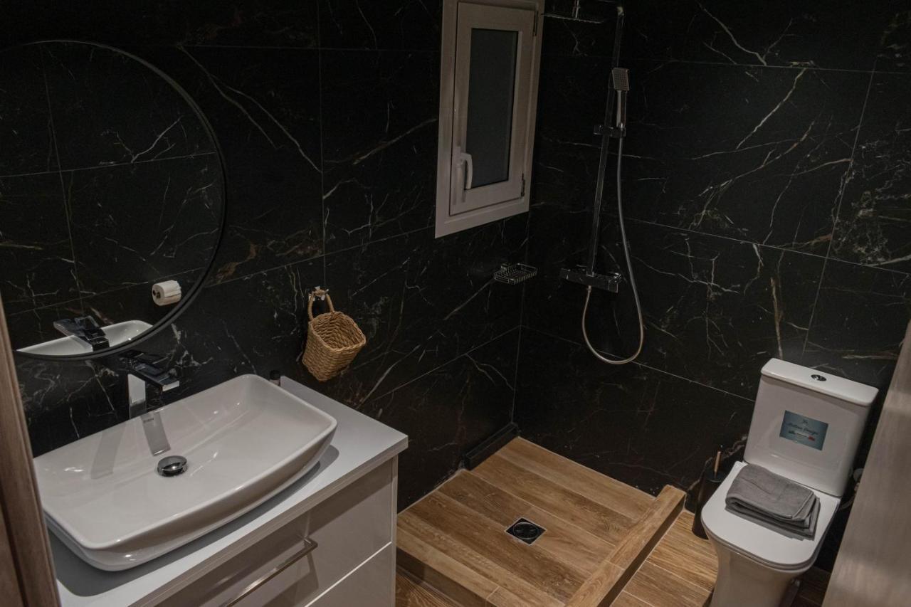 Athens Jacuzzi Apartment Luaran gambar